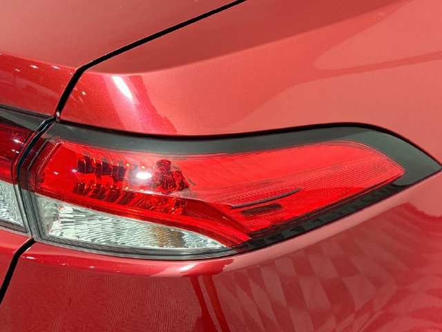 Used 2020 Toyota Corolla LE FWD image 30
