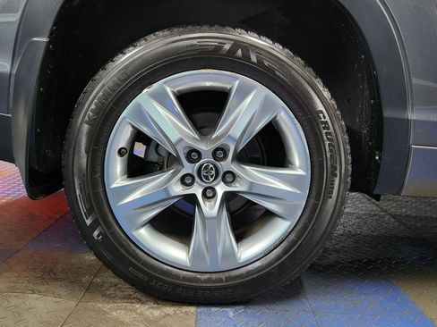 Used 2017 Toyota Highlander Limited image 85