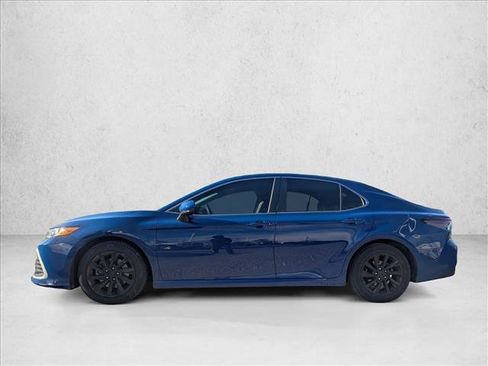 Used 2023 Toyota Camry LE image 2