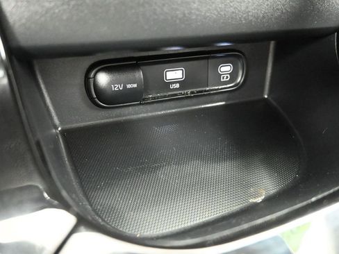 Certified 2024 Kia Seltos X-Line AWD/4WD image 22