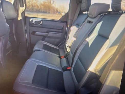 Used 2024 Ford Bronco Outer Banks image 8