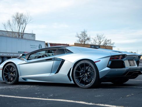 Used 2013 Lamborghini Aventador LP 700-4 image 12