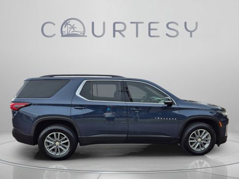 Used 2023 Chevrolet Traverse LT FWD image 6