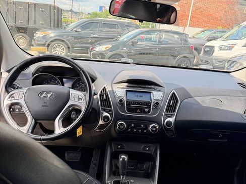 Used 2011 Hyundai Tucson GLS AWD/4WD image 15