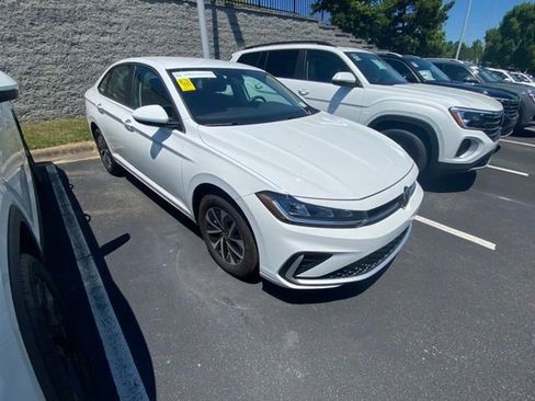 Used 2025 Volkswagen Jetta S FWD image 8