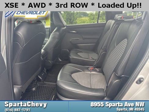 Used 2023 Toyota Highlander XSE image 14
