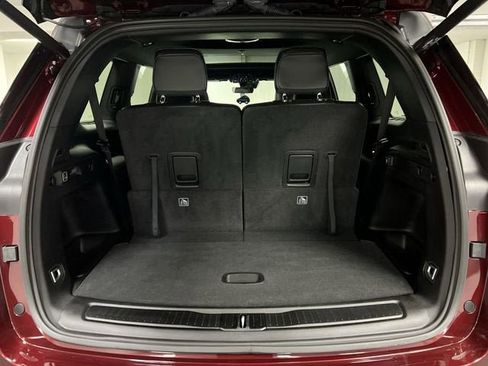 Used 2025 Jeep Grand Cherokee L Limited w/ Black Appearance Package image 27