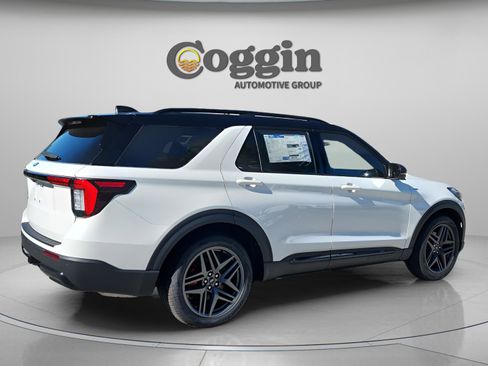 New 2025 Ford Explorer ST-Line w/ Premium Package image 5