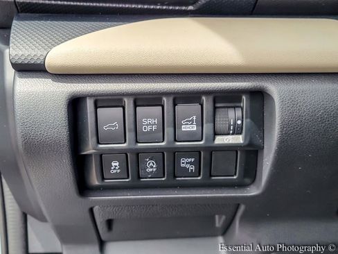 Used 2023 Subaru Forester Limited AWD/4WD image 15