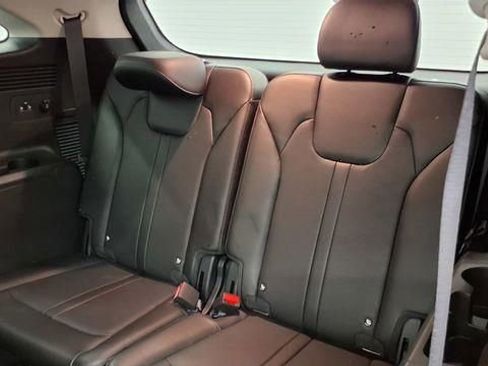 Used 2024 Kia Sorento S image 24