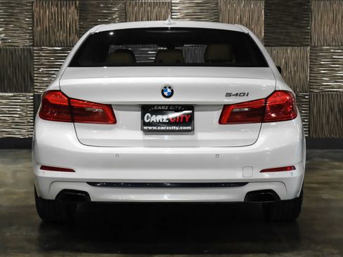 Used 2018 BMW 540i xDrive w/ Premium Package AWD/4WD image 11