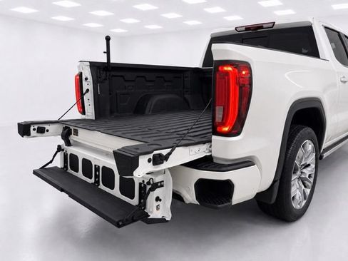 Used 2023 GMC Sierra 1500 Denali AWD/4WD image 12