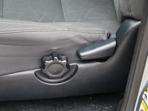Used 2019 Toyota Tacoma TRD Sport w/ Technology Package RWD image 19