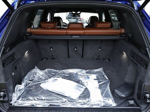 New 2026 BMW X5 M60i w/ Climate Comfort Package image 30