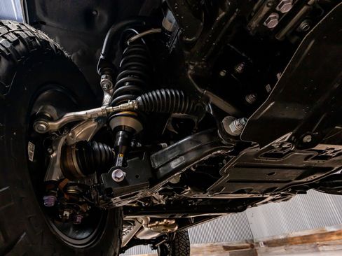 Used 2025 Toyota Tacoma TRD Off-Road image 13