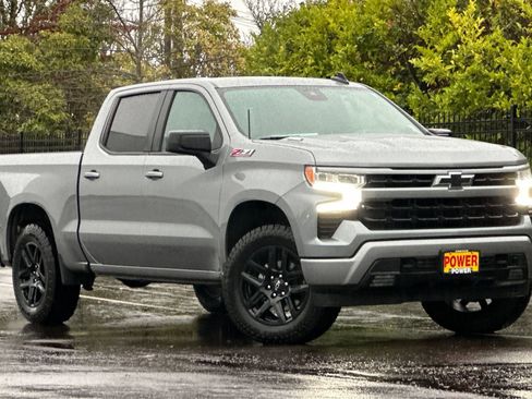 Used 2023 Chevrolet Silverado 1500 RST w/ Z71 Off-Road Package image 2