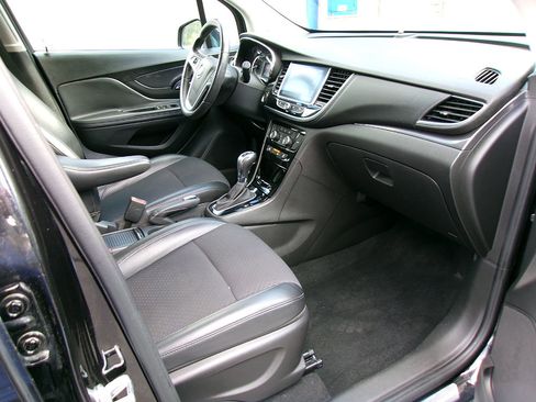 Used 2020 Buick Encore Sport Touring w/ Safety Package image 9