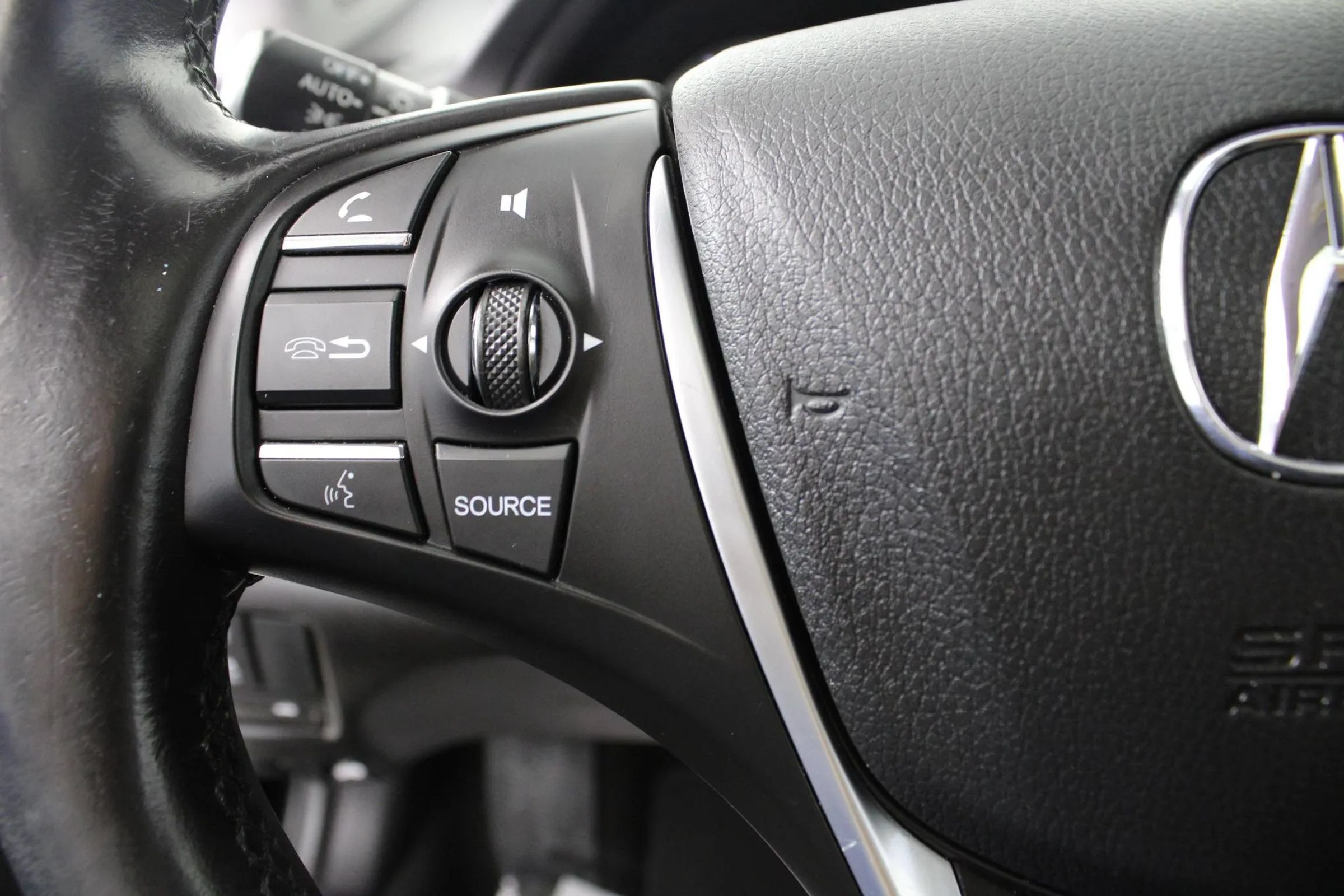 Used 2020 Acura TLX w/ Technology Package FWD image 17