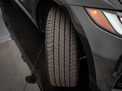 Used 2023 Jaguar F-PACE S image 51