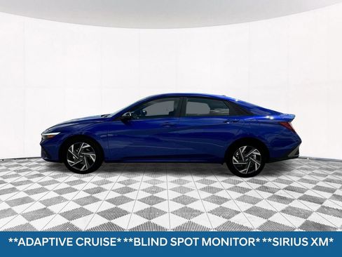 Certified 2025 Hyundai Elantra Sport FWD image 4