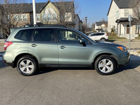 Used 2016 Subaru Forester 2.5i Limited image 7