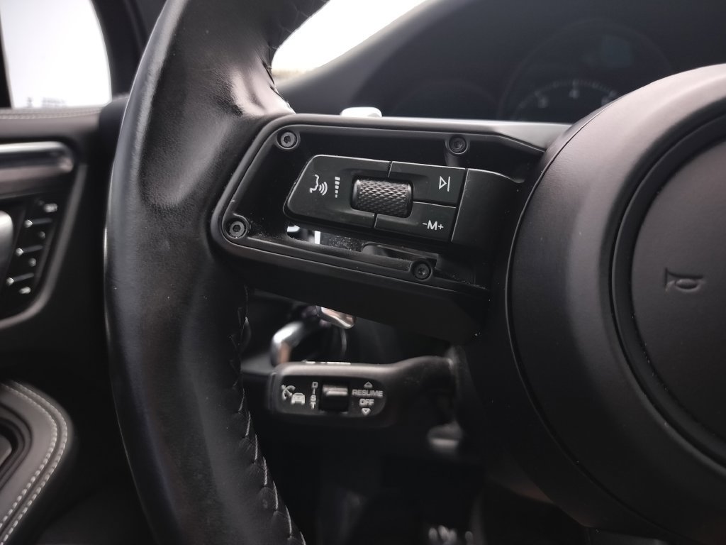 Certified 2023 Porsche Macan GTS AWD/4WD image 11