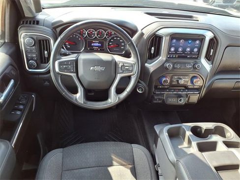 Used 2021 Chevrolet Silverado 1500 RST image 3