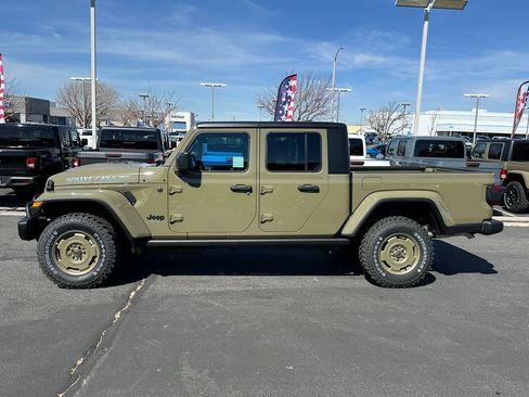 New 2026 Jeep Gladiator Willys AWD/4WD image 3