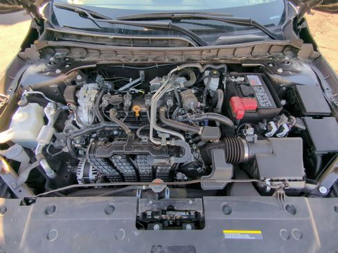 Used 2024 Nissan Altima 2.5 SV image 34