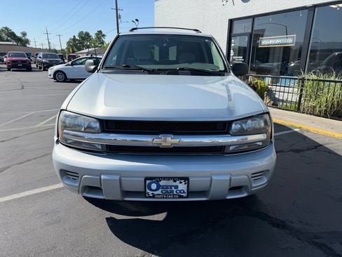 Used 2007 Chevrolet TrailBlazer LS w/ LS Preferred Equipment Group AWD/4WD image 2