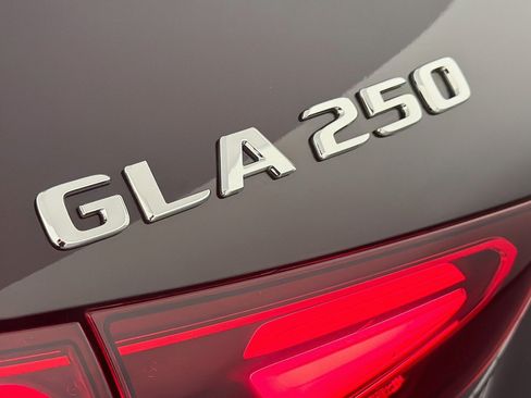 Certified 2026 Mercedes-Benz GLA 250 4MATIC image 10