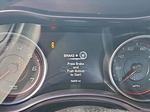 Used 2019 Dodge Charger SXT w/ Leather Interior Group image 9