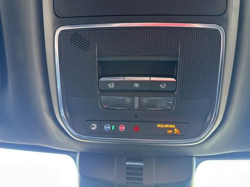 New 2026 GMC Acadia Denali Ultimate w/ LPO, Floor Liner Package AWD/4WD image 44