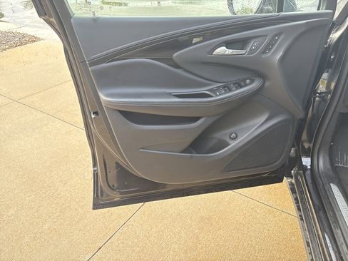 Used 2019 Buick Envision Essence FWD image 14