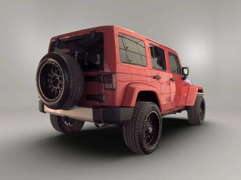 Used 2014 Jeep Wrangler Unlimited Sahara w/ Connectivity Group AWD/4WD image 3