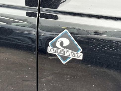 New 2026 Ford Bronco Outer Banks image 10