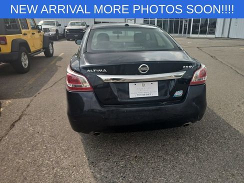 Used 2013 Nissan Altima 2.5 SV FWD image 7