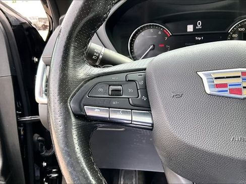 Used 2023 Cadillac XT4 Sport w/ LPO, Onyx Lite Package FWD image 18