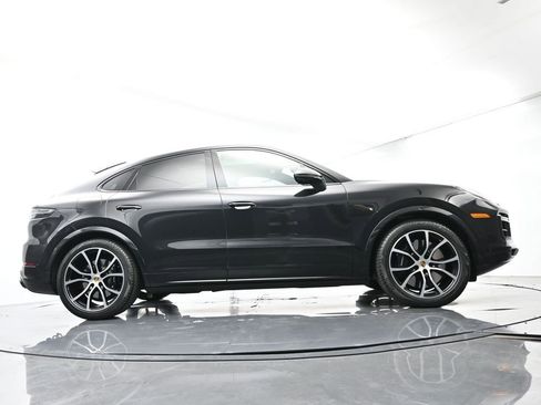 Certified 2022 Porsche Cayenne Turbo image 52