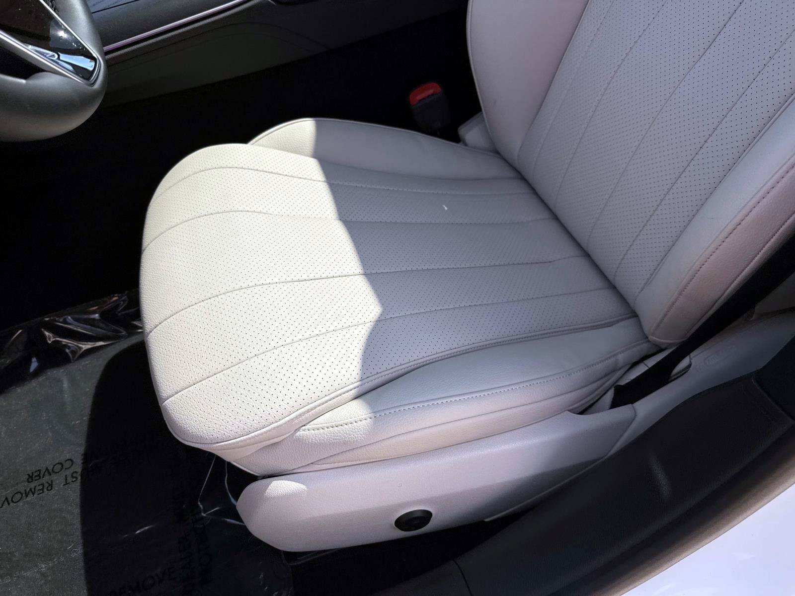 Certified 2024 Mercedes-Benz E 350 4MATIC Sedan image 20