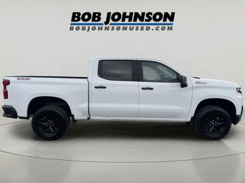 Used 2022 Chevrolet Silverado 1500 LT Trail Boss w/ Convenience Package II AWD/4WD image 3