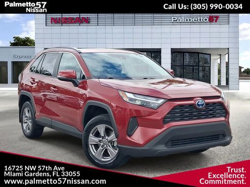Used 2024 Toyota RAV4 XLE w/ Convenience Package image 1