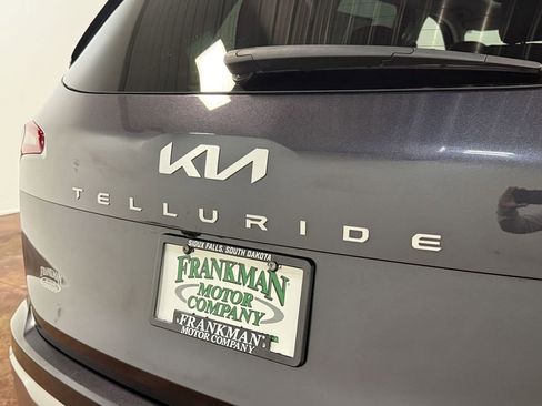 Used 2025 Kia Telluride S AWD/4WD image 52