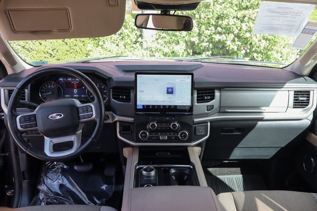 Used 2022 Ford Expedition XLT AWD/4WD image 27