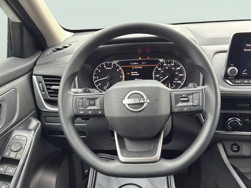 Used 2025 Nissan Rogue S FWD image 21