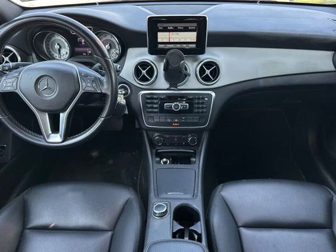 Used 2014 Mercedes-Benz CLA 250 image 4