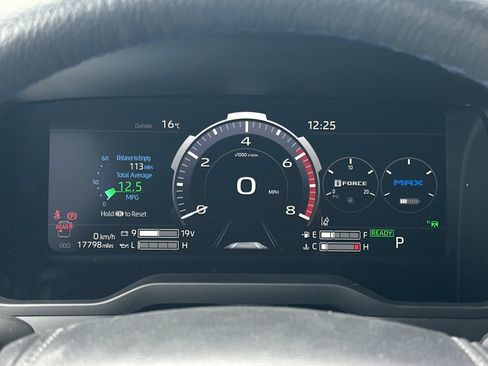 Used 2024 Toyota Sequoia Platinum AWD/4WD image 22