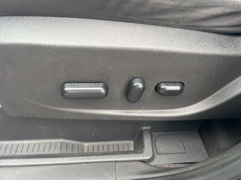 Used 2014 Ford Escape SE image 21