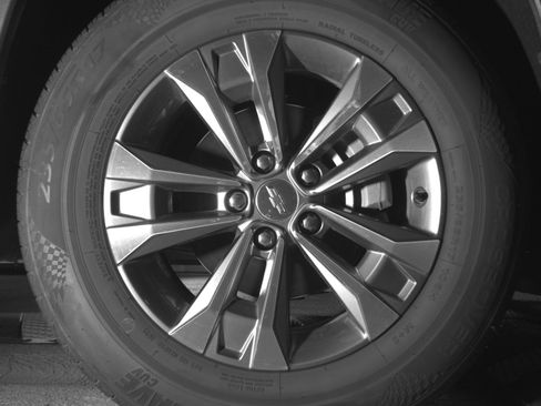 Used 2025 Chevrolet Equinox LT image 13