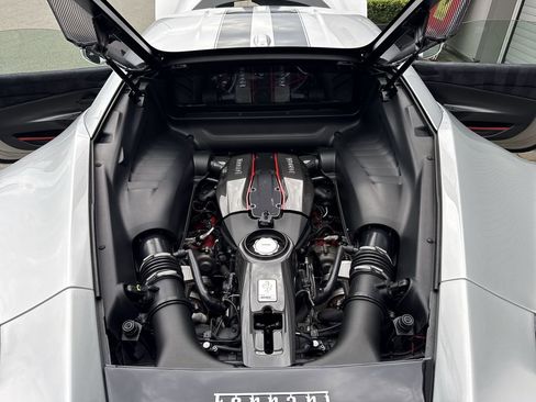 Used 2019 Ferrari 488 Pista Coupe image 23